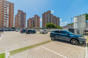 Image 10 - 297725