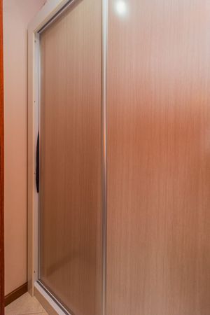 Image 19 - 297811
