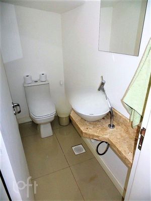 Image 9 - 297831