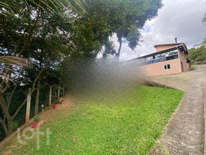 Image 33 - 297990