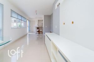 Image 30 - 298080