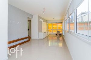 Image 35 - 298080