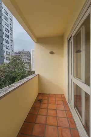 Image 1 - 298131