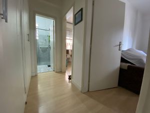 Image 3 - 298183
