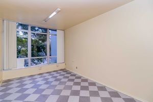 Image 1 - 298204