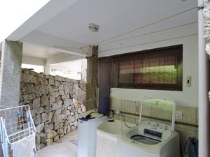 Image 11 - 298365