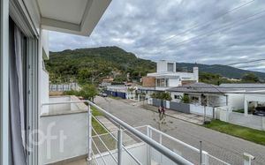 Image 24 - 298370