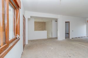 Image 21 - 298444