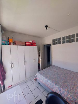 Image 6 - 298523