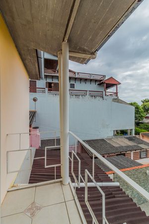 Image 23 - 298582