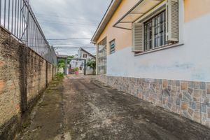 Image 42 - 298582