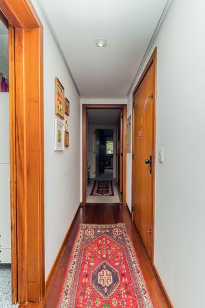 Image 17 - 298604
