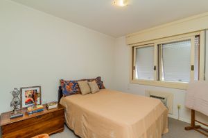 Image 25 - 298604