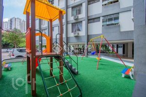 Image 32 - 298835