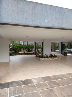 Image 40 - 298835