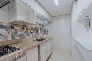 Image 10 - 298856
