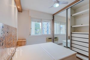Image 19 - 298856