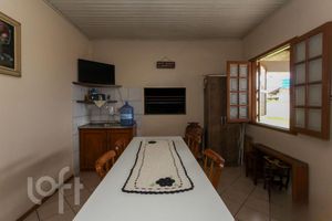 Image 24 - 299168
