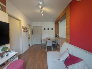 Image 1 - 299335