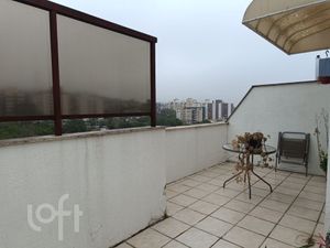 Image 17 - 299425