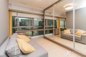 Image 4 - 299467