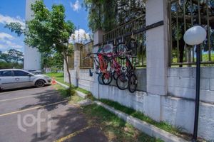 Image 7 - 299480