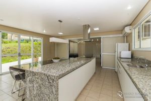 Image 33 - 299499