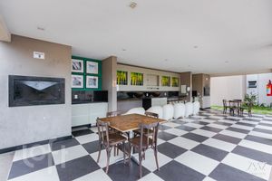 Image 24 - 299527