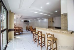 Image 18 - 299647