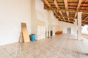 Image 17 - 299663
