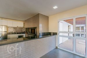 Image 19 - 299815