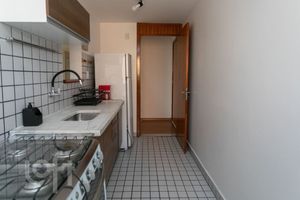 Image 9 - 299822