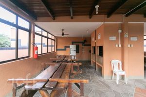 Image 24 - 299822