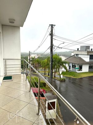 Image 24 - 299880