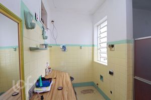 Image 31 - 299882