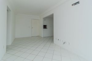 Image 3 - 300146