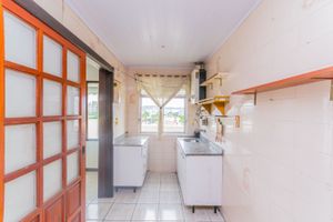 Image 37 - 300150