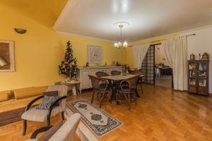 Image 1 - 300151