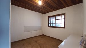 Image 3 - 300153