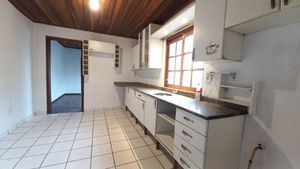 Image 6 - 300153