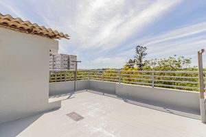 Image 29 - 300157