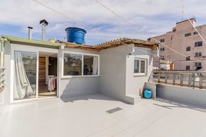 Image 27 - 300157