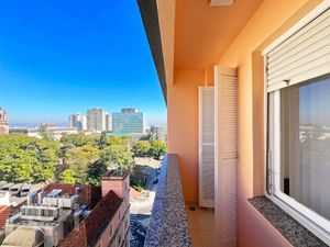 Image 30 - 300187