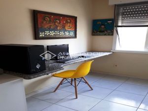 Image 4 - 300394