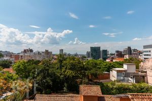 Image 16 - 300542