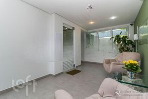 Image 32 - 300542