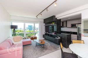 Image 34 - 300542