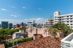 Image 17 - 300542