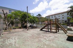 Image 15 - 300680