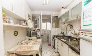 Image 10 - 301061